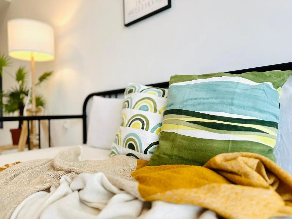 Comfy 2Br Sunny Suite Sky Pool & Stunning Views ジョージタウン 0*,