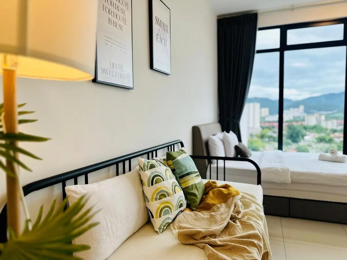 Comfy 2Br Sunny Suite Sky Pool & Stunning Views ジョージタウン マレーシア