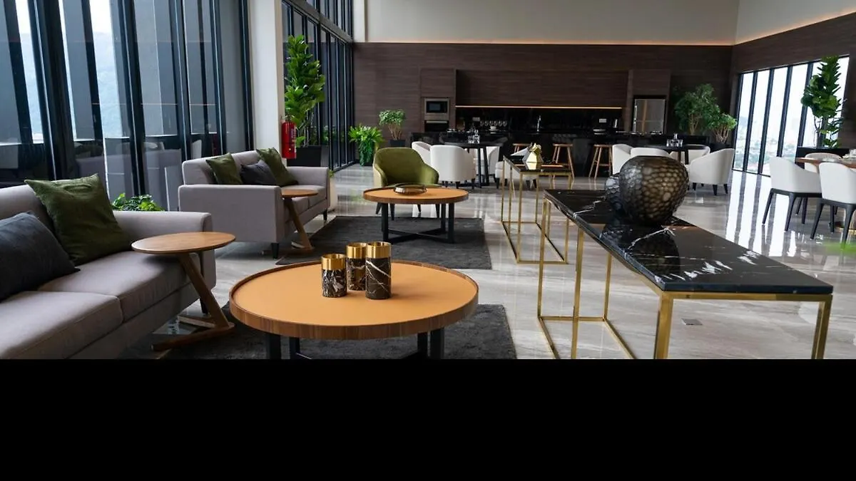 Comfy 2Br Sunny Suite Sky Pool & Stunning Views ジョージタウン 0*,  マレーシア
